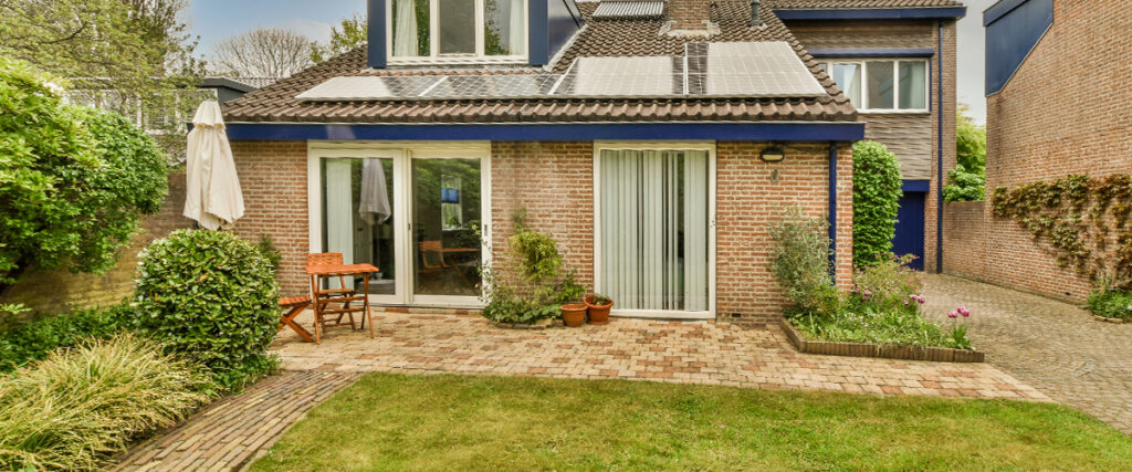 Preventing and controlling pests at home